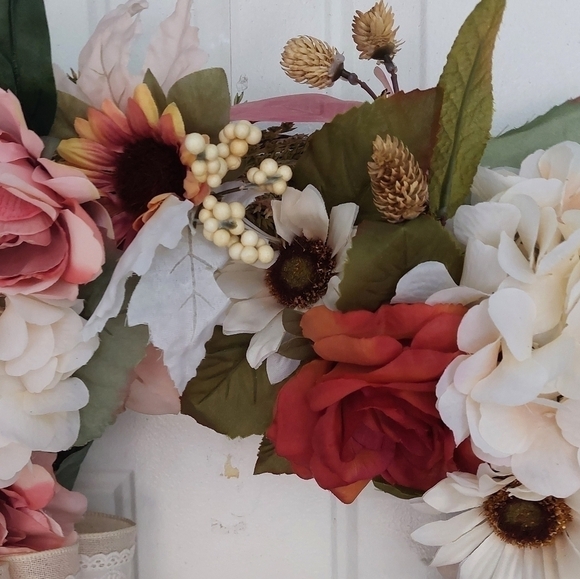 HANDMADE fall or everyday wreath indoor or outdoor home decor - Picture 6 of 9